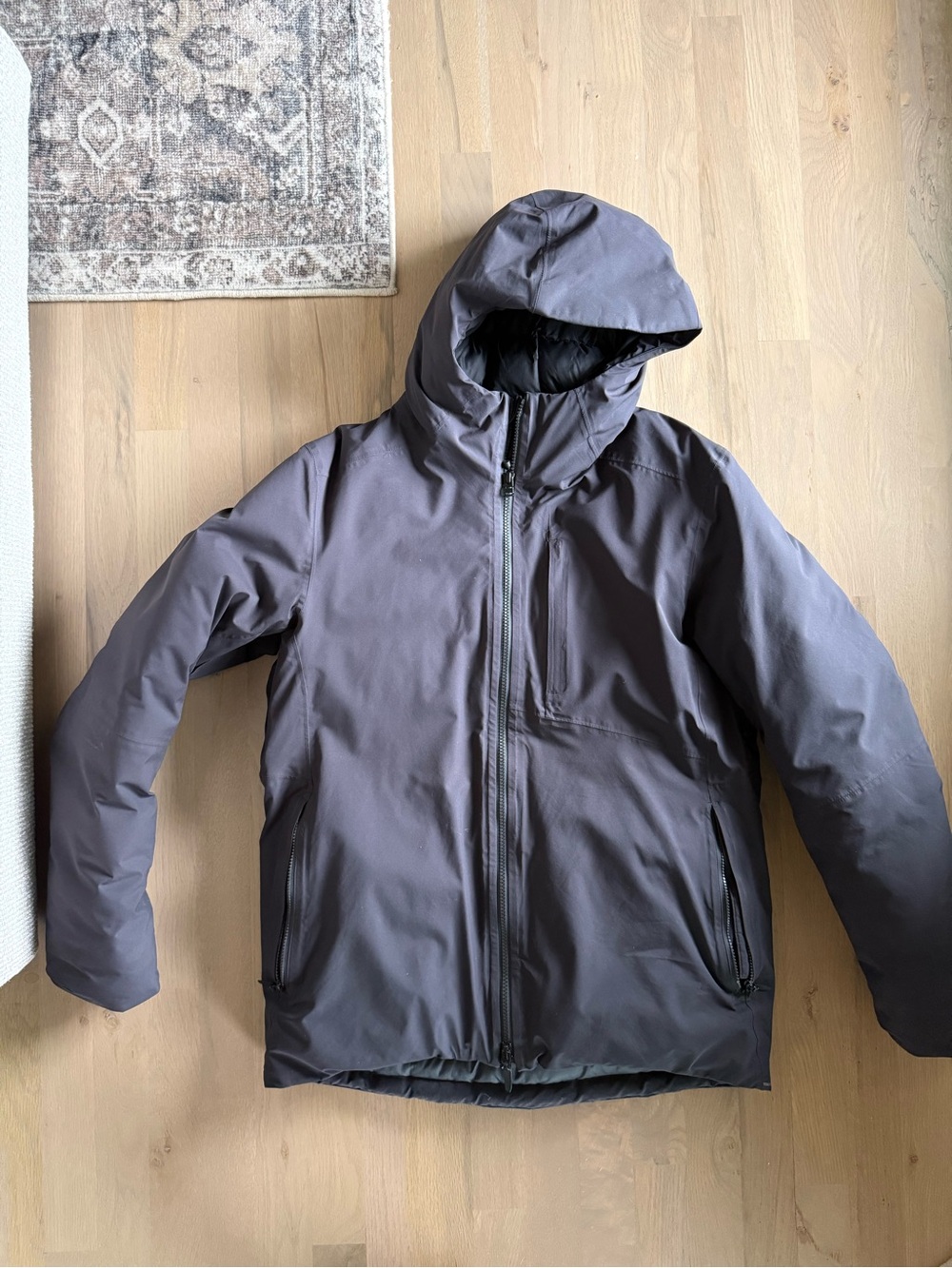 Lululemon Men's Hooded Insulated down Jacket